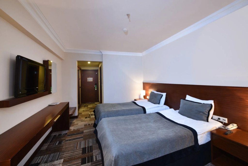 Отель Tiara Termal Hotel & SPA