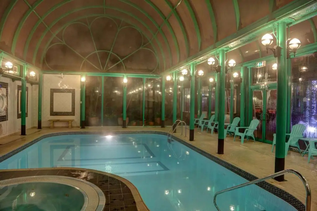 Norfolk Royale Hotel