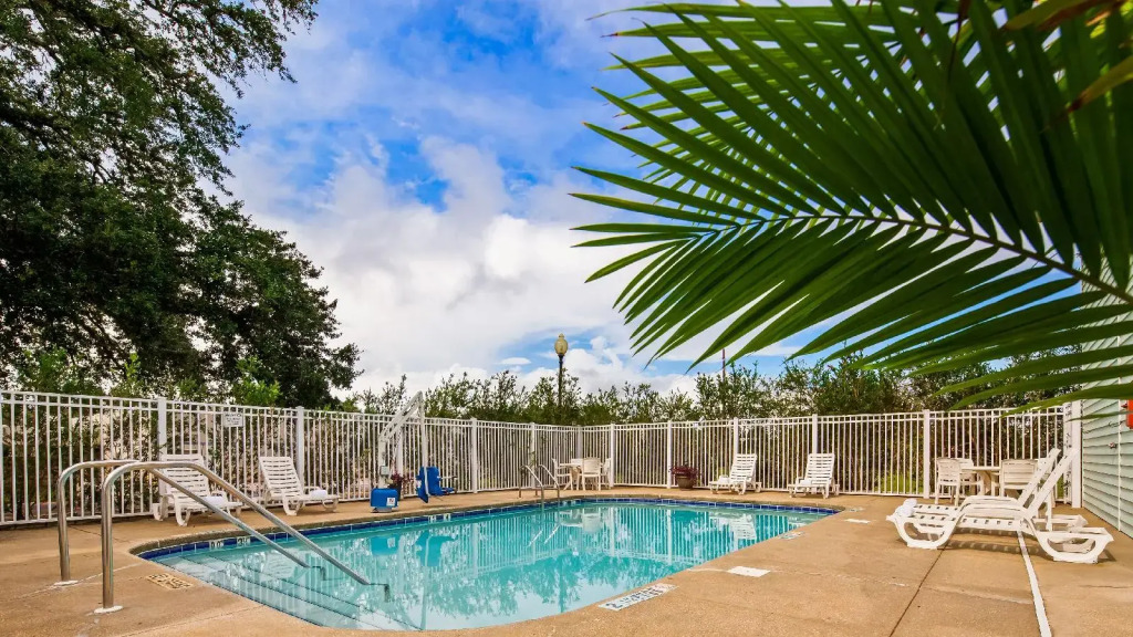 Key West Inn - Fairhope