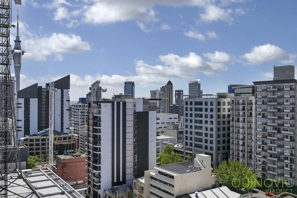 QV Chic Apartment with Amazing Views - 888