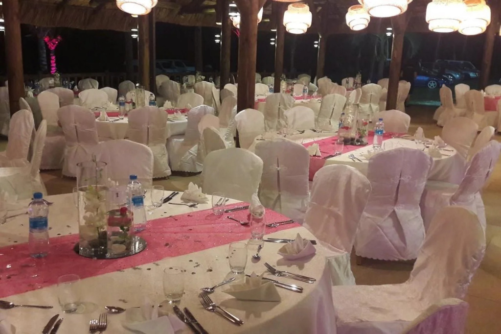 Sunset Reef Resort & Spa