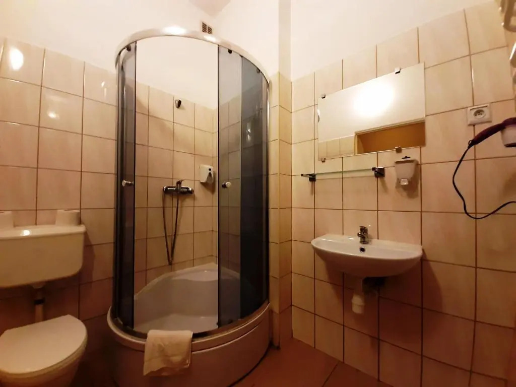 Red Carpet Hostel