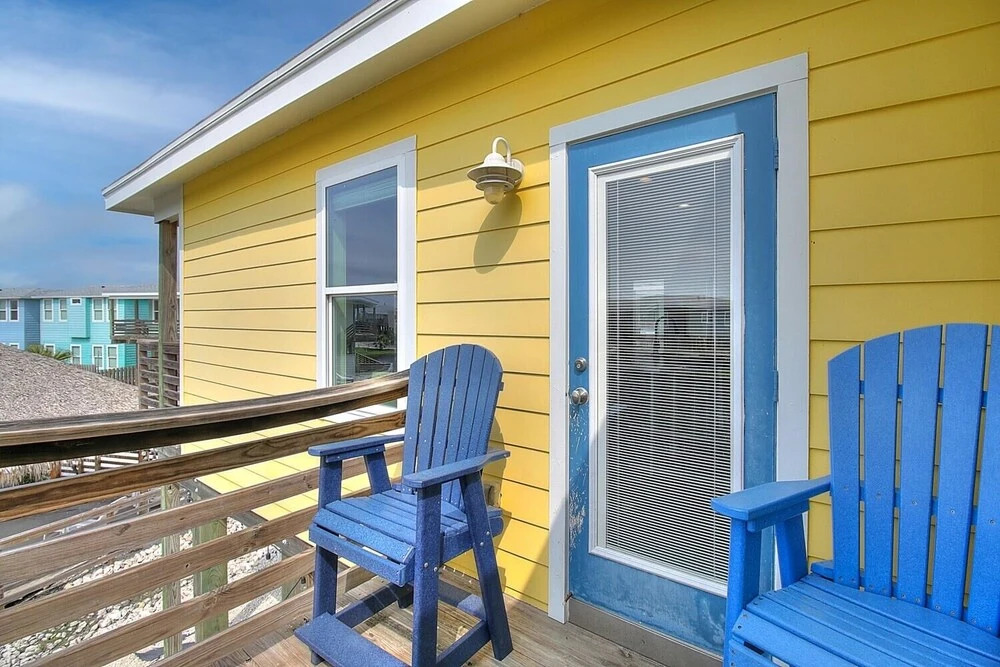 There's Money in the Banana Stand Ov26 4 Bedrooms 3.5 Bathrooms Home