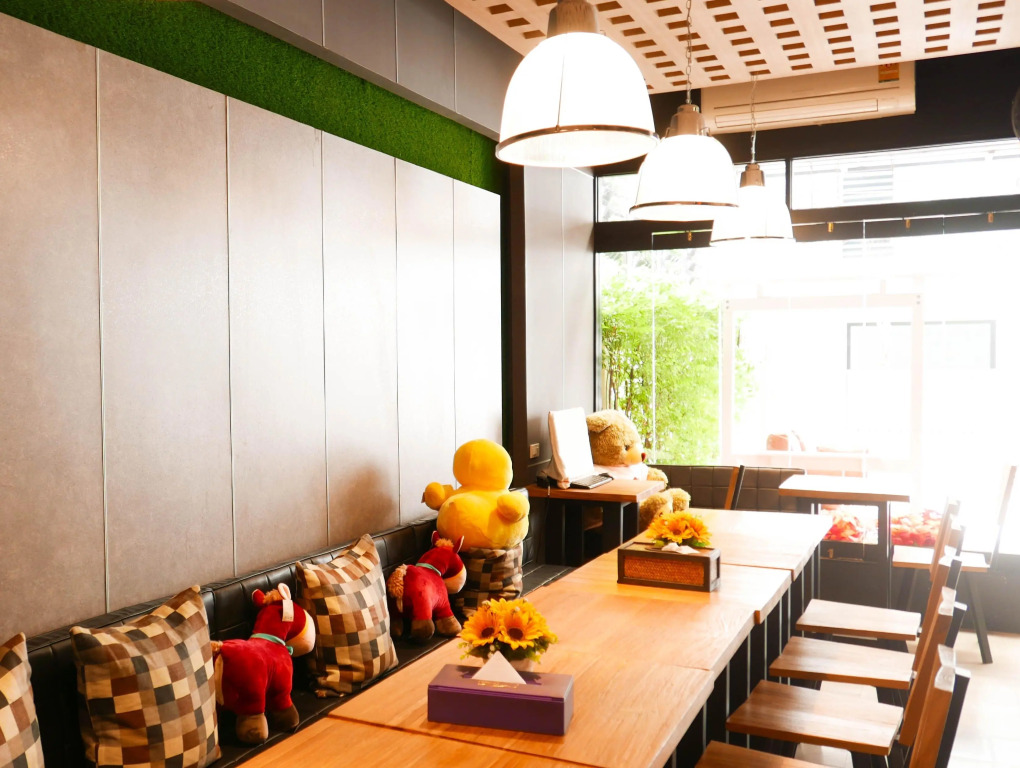 D-Box Hostel