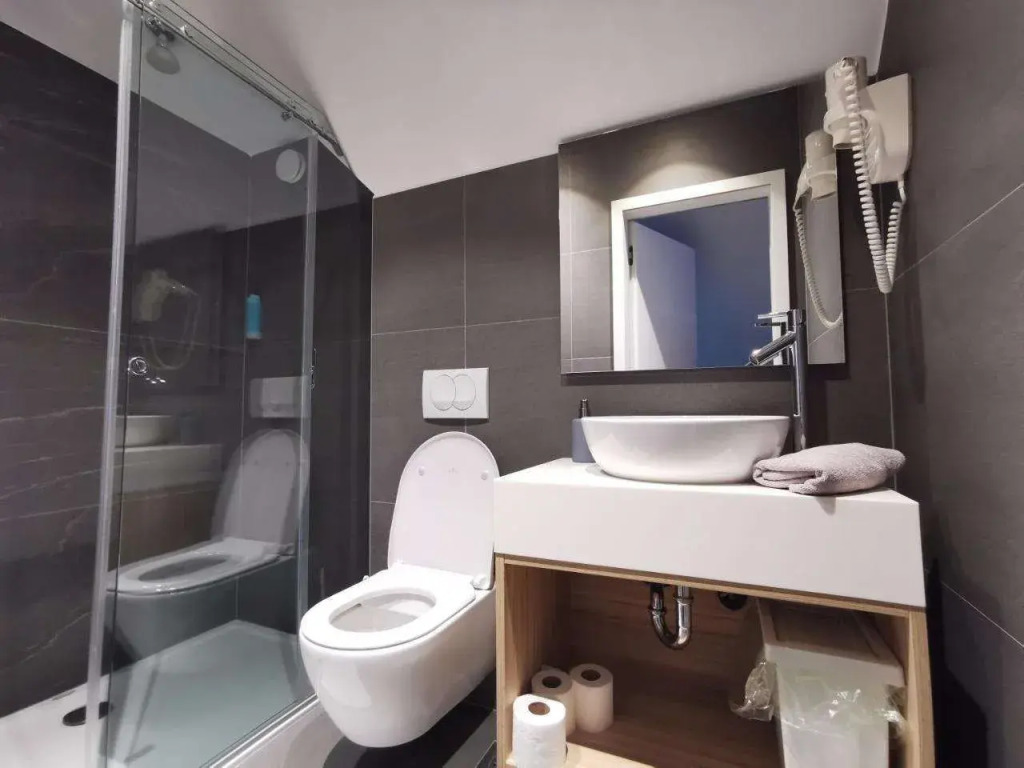 Cha Cha Rooms