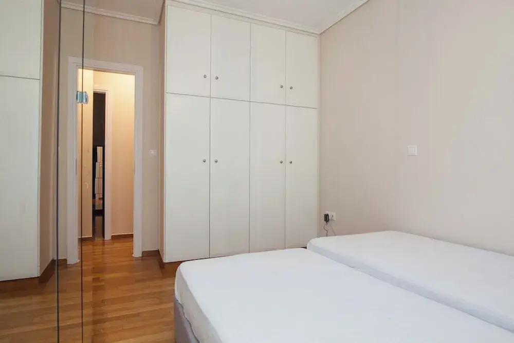 Luxe 3 Bd Penthouse 5 Min from Drosia