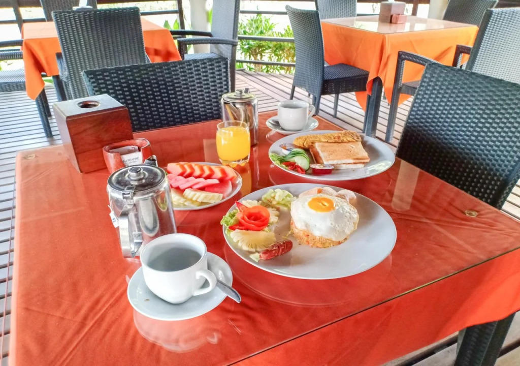Mascot Beach Hotel