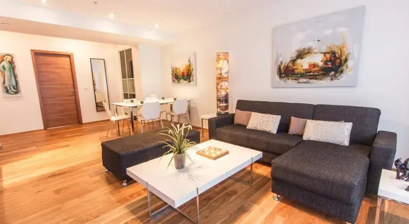 Dreamhill Apartment