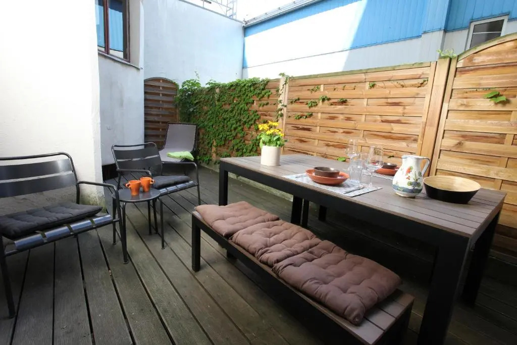 Hoheschule Apartment Courbette