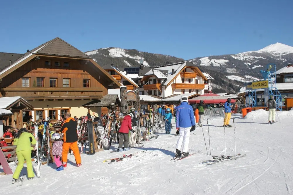 Modern apartment right next to the ski lift