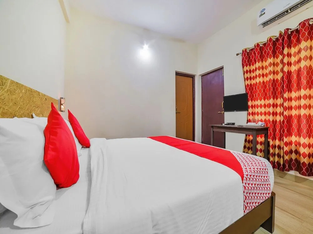 Oyo 35492 Solitude Resort