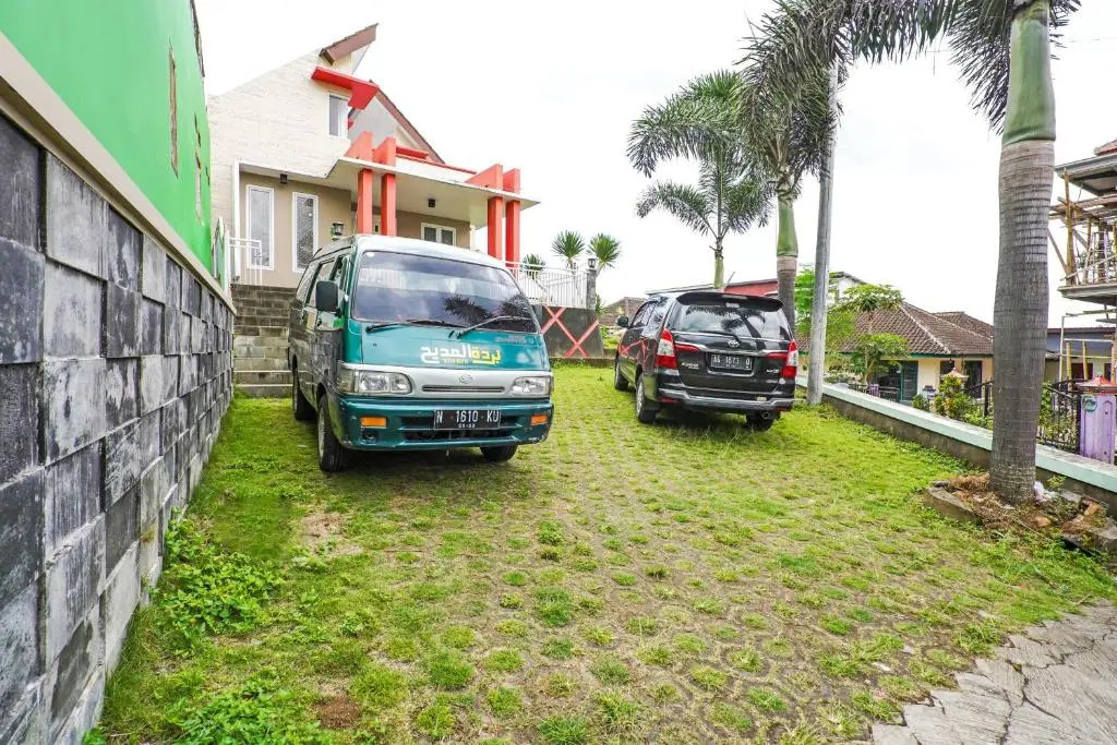 Lancar Homestay Syariah near BNS Mitra RedDoorz