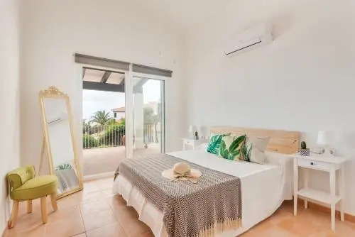 Villaser by 3VILLAS