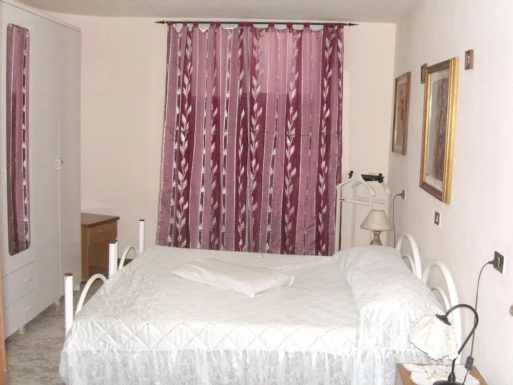 Apartment With 2 Bedrooms in Quartu Sant'elena, With Wifi Near the Beach