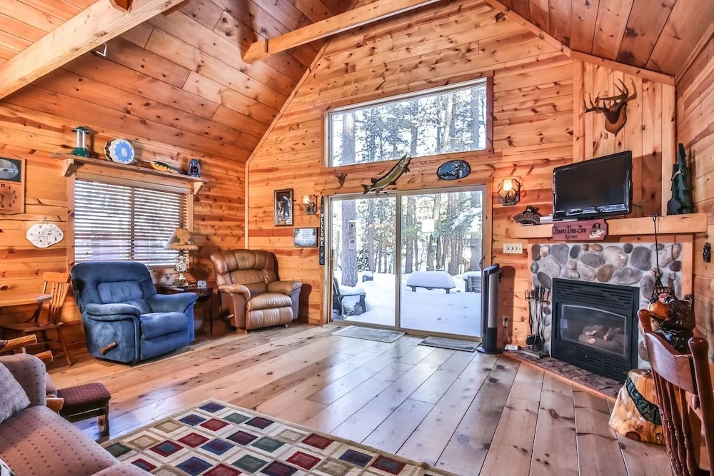 Bear Den Too - Hiller Vacation S 2 Bedroom Cabin
