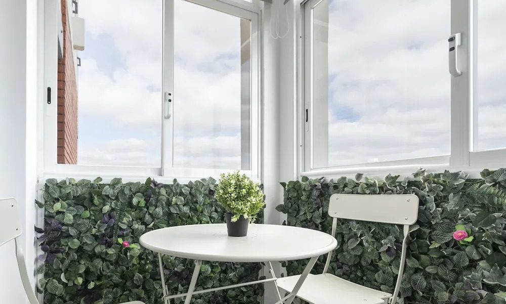 CheckinCheckout - City View Apartment