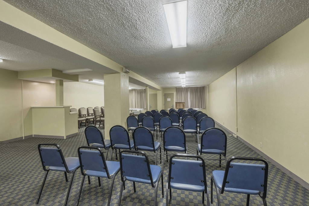 Red Roof Inn Meridian