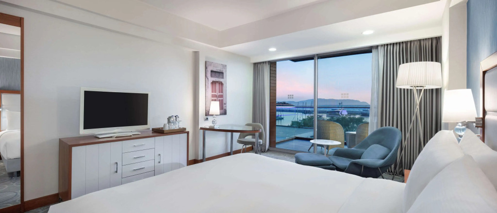 DoubleTree by Hilton Kusadasi