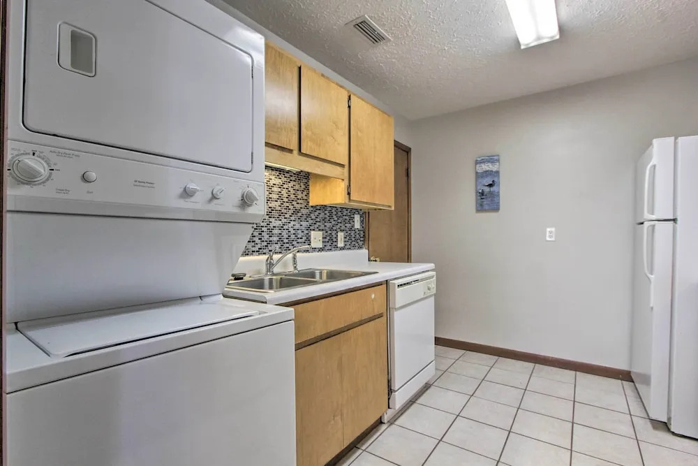 Bayfront Panama City Studio Near Tyndall Afb!