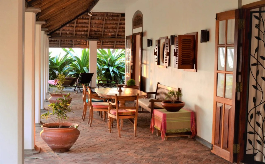 Amuura Beach Villa