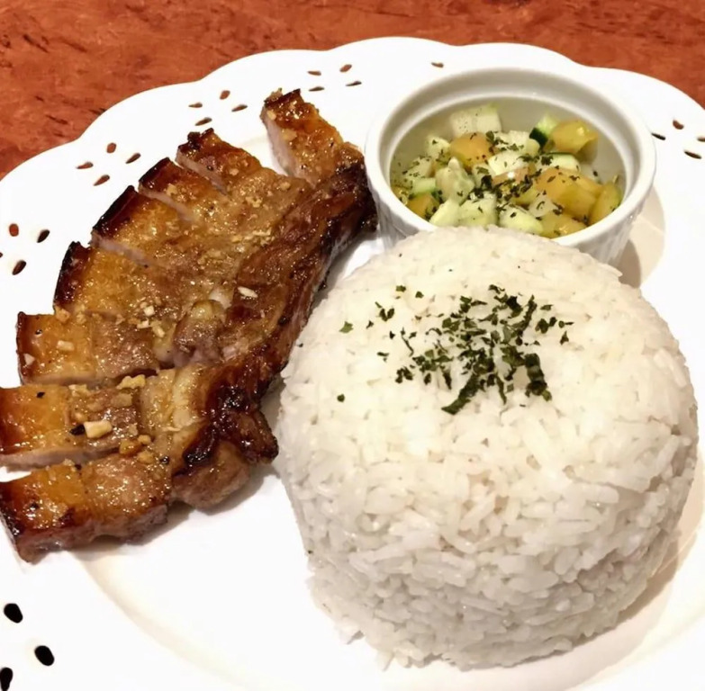 UrbanView at Lacson Street Bacolod City by RedDoorz