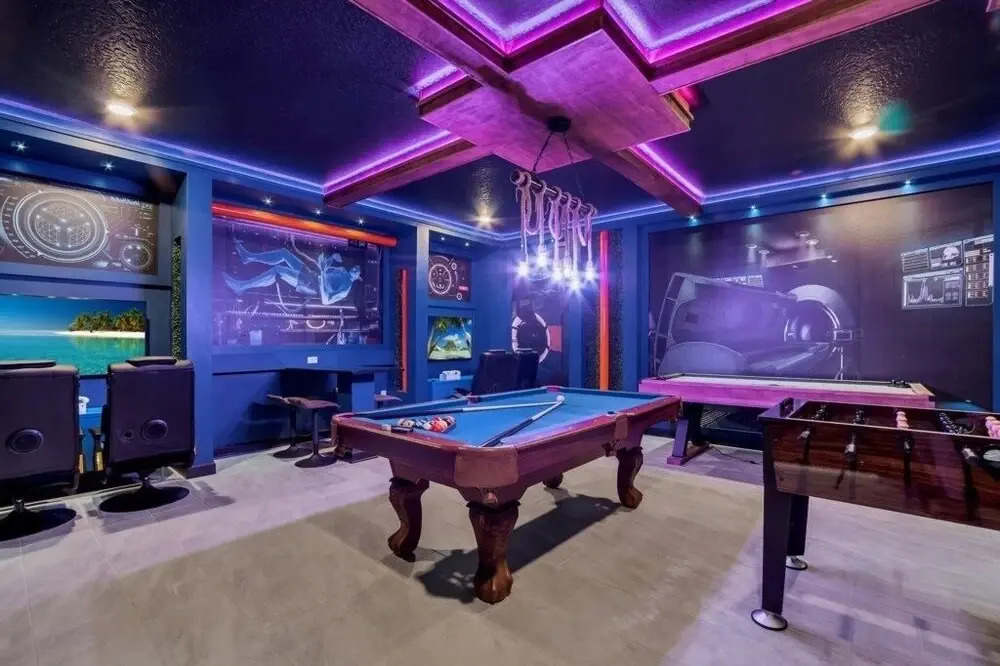 Storey Lake 9 BR Villa With Games Room and Theater home