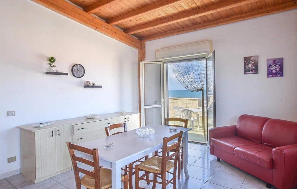 Stunning Home in Torre di Mezzo With Wifi and 3 Bedrooms