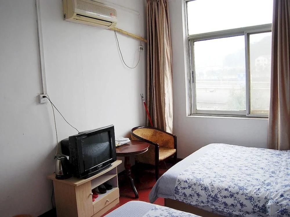 Wuhan Ronghua Business Hotel