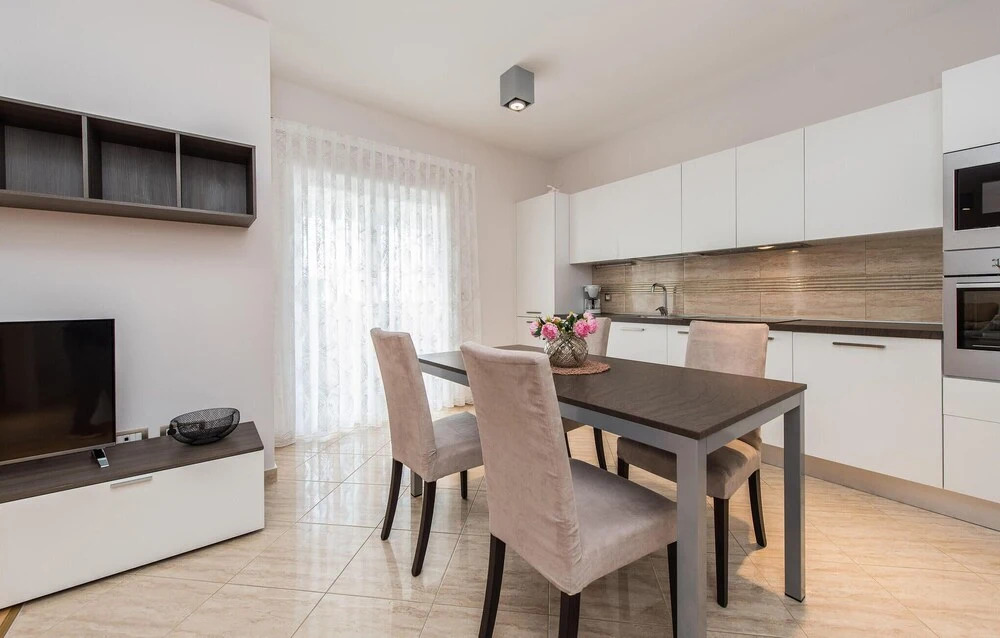 Nice Home In Novalja With Wifi