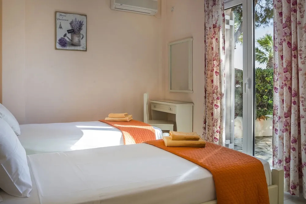 Marinos Apartments