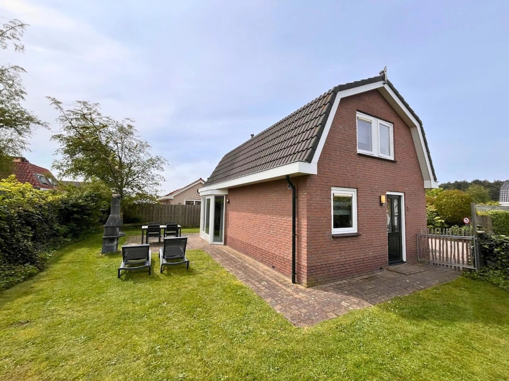 Pristine Beachside Base in Noordwijk