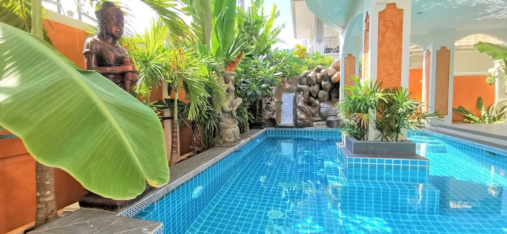 JOOPLAND Luxury Pool Villa Pattaya Walking Street