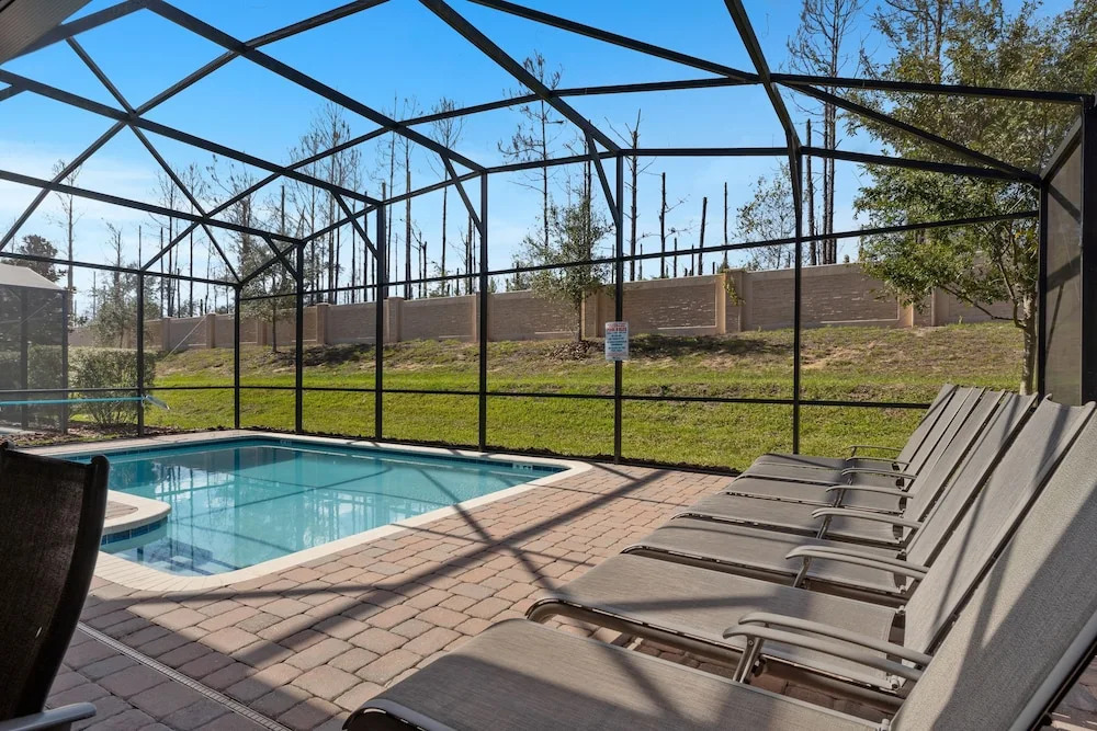 Tr_559r Champions Joy 9 Bedroom Home