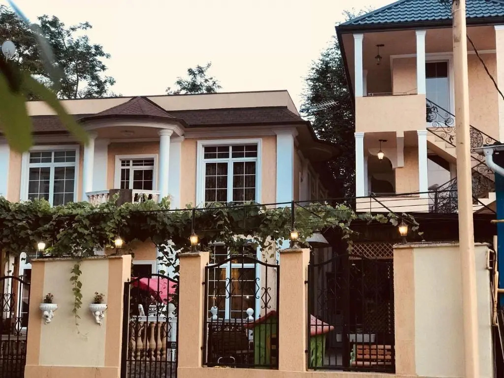 Tamriko Guest House