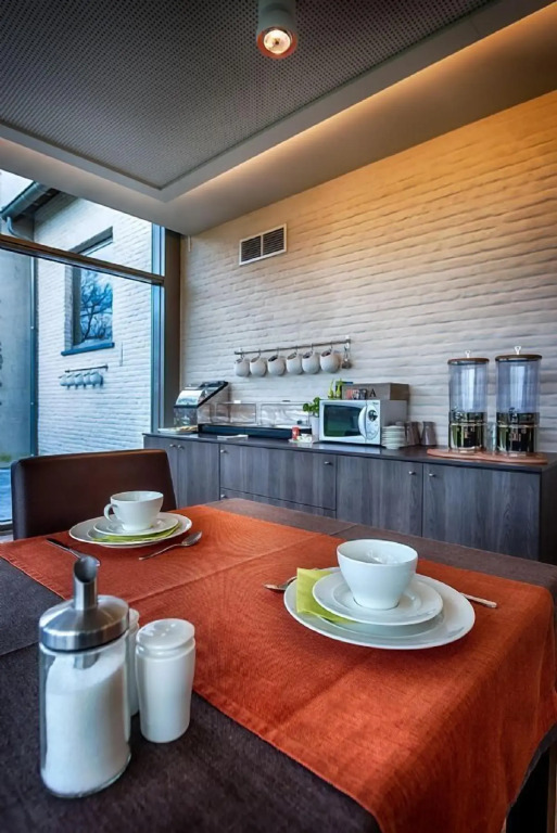 Cleythil Hotel