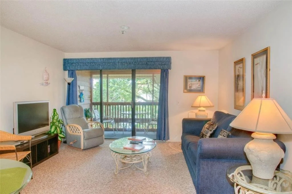 Laurel Court 307