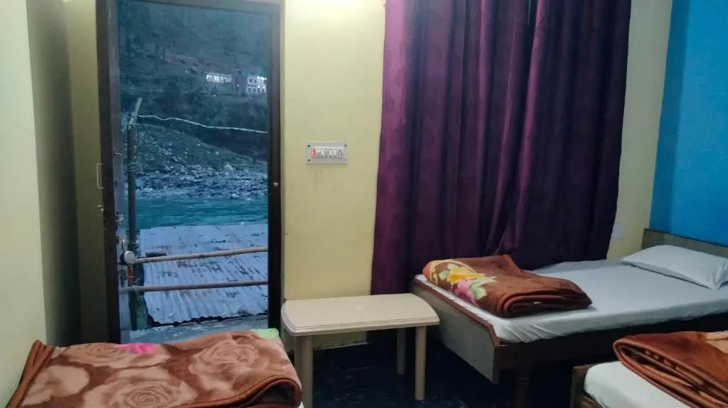 Ganga Darshan Guest House