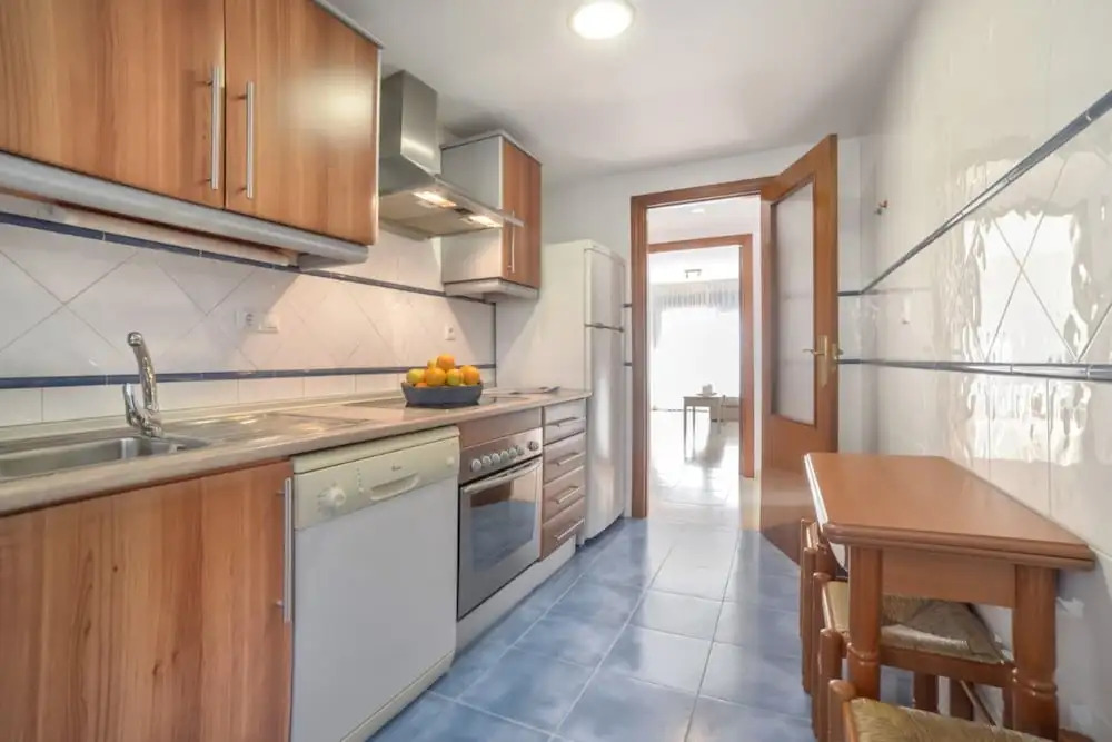 Apartment - 2 Bedrooms with Pool, WiFi and Sea views - 105025