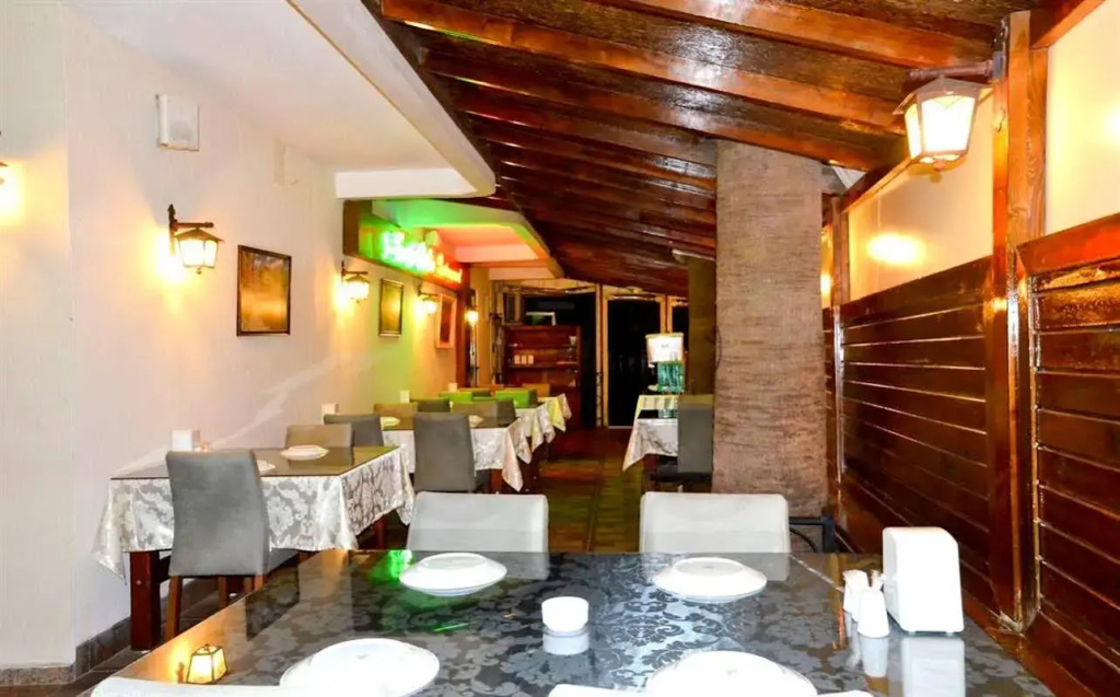 Green Palm Hotel