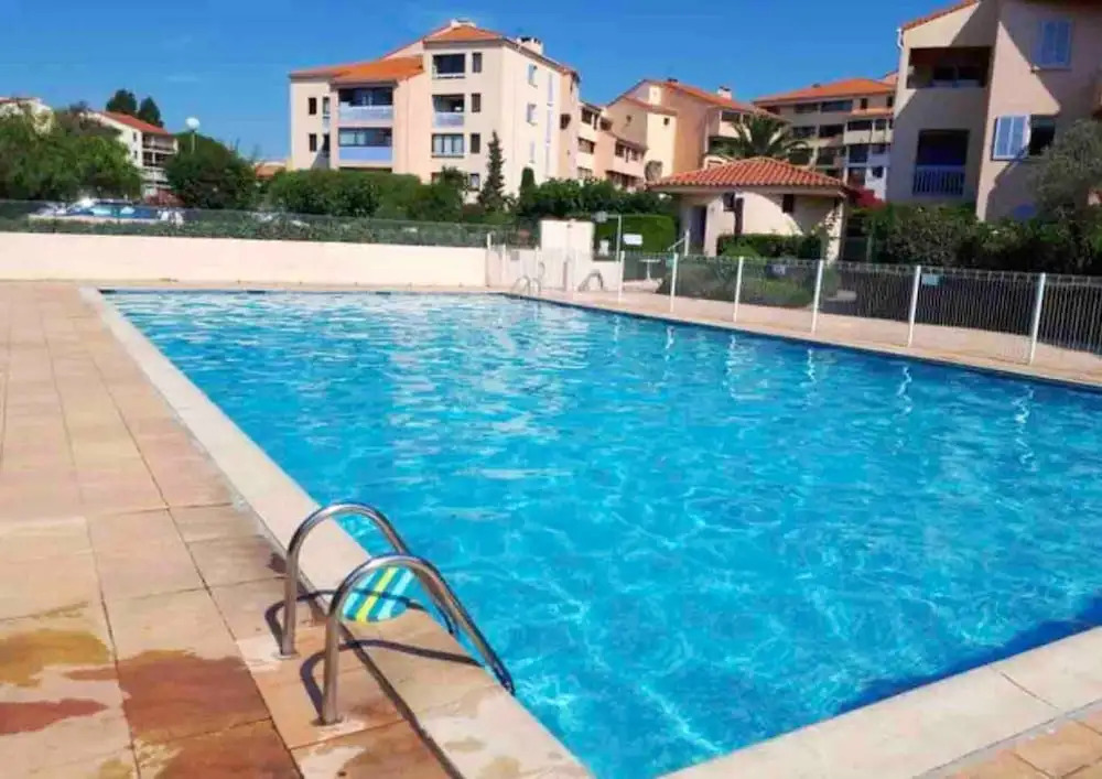 Studio in Fréjus, with Wonderful City View, Shared Pool, Furnished Balcony - 2 Km From the Beach