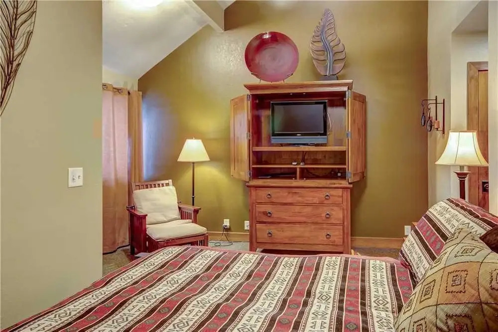 Racquet Club #125 2 Bedroom Condo