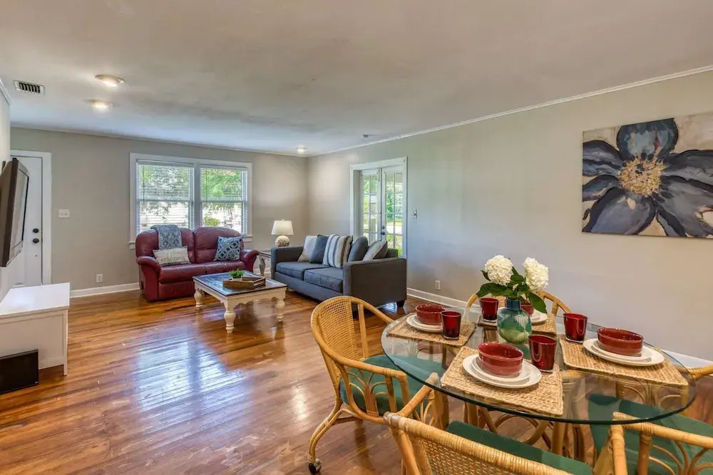 Bleu Daze Cottage