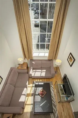 Nicolson Apartments