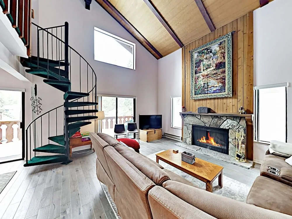 Peaceful Timber - 2 Br Home