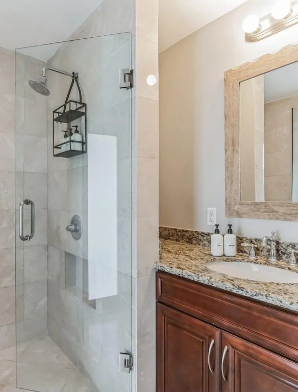 Kasa Palm Grove 4BD 3BA With Backyard Pool, Fort Lauderdale