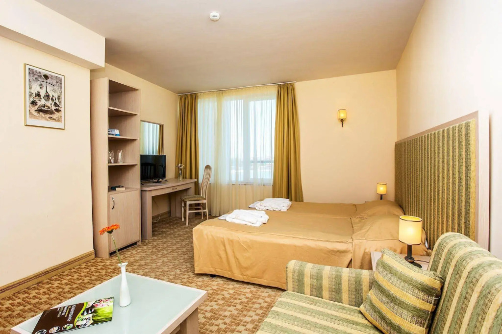 Hotel Antea - By The Sea