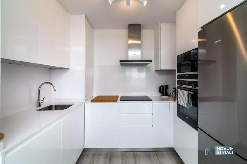 Newly Built 3-BDRM Luxury Apt w/ Stunning Sea Views