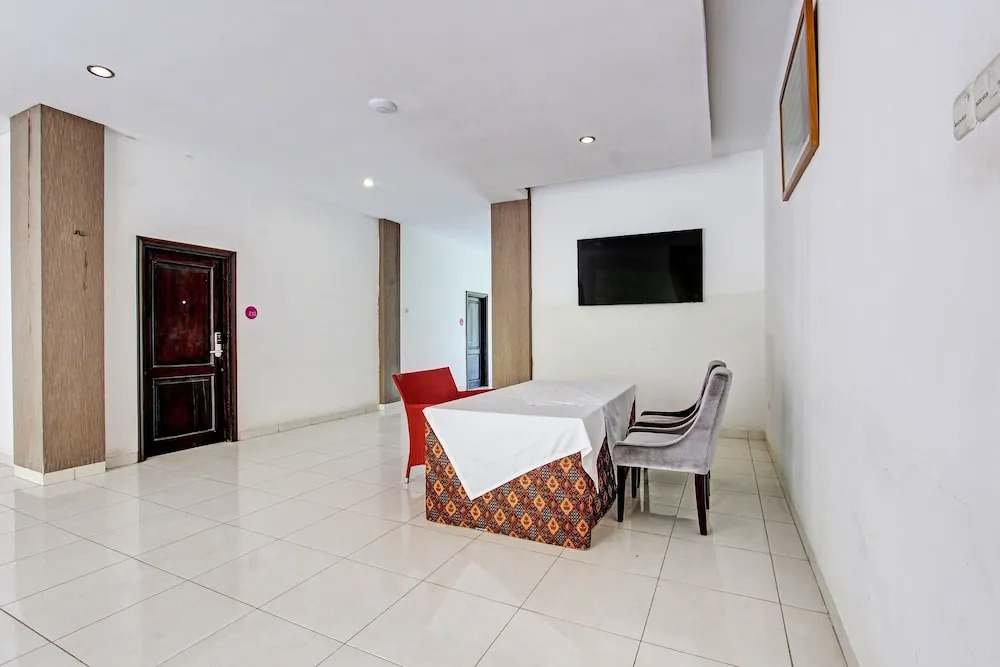 Collection O 92254 Hotel By Orchid