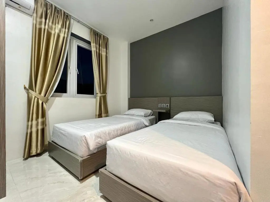 PURNAMA BALIGE HOTEL
