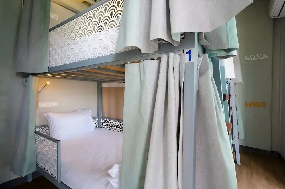 Friends Hostel - Phuket Airport